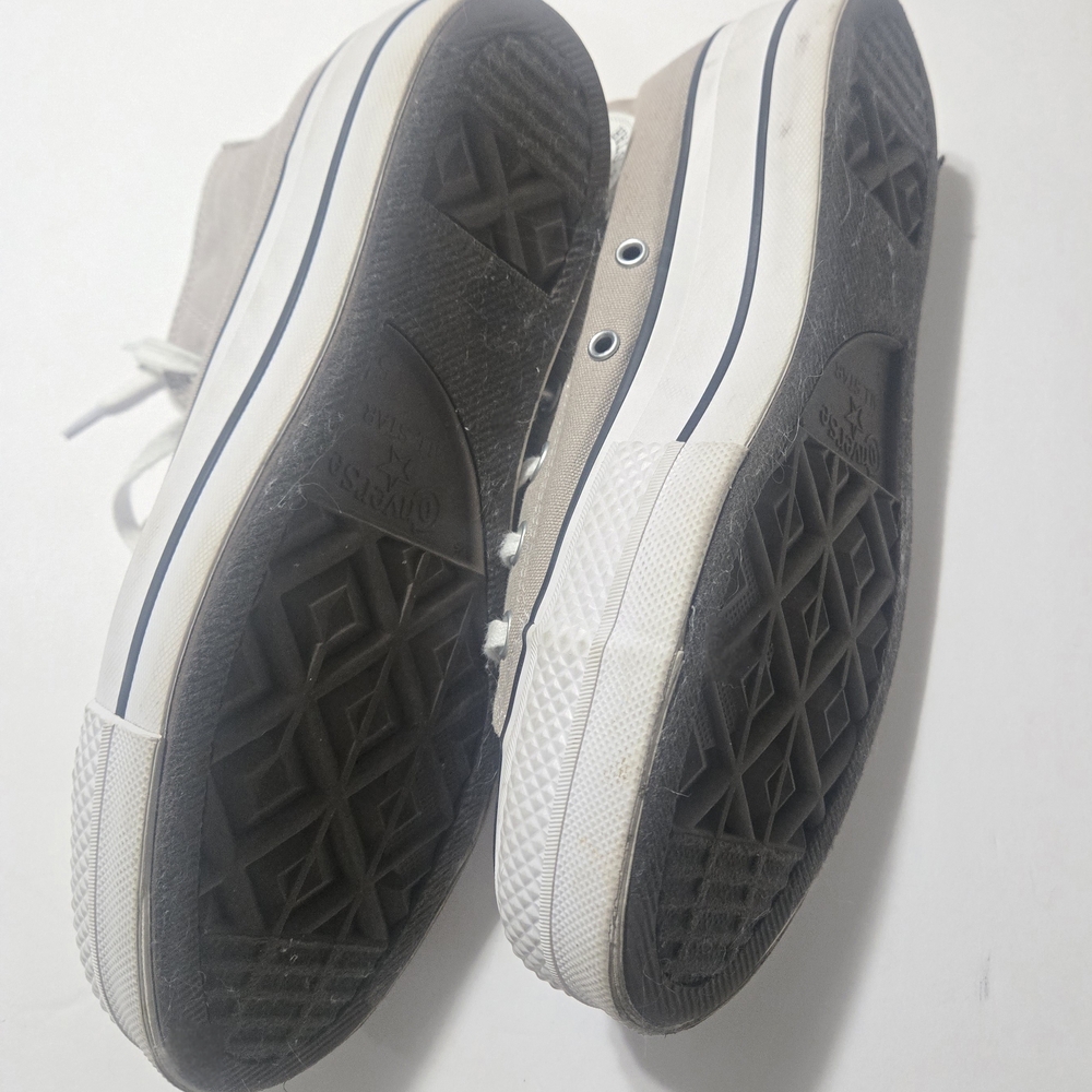 Converse Canvas High-Tops in Cream and White - Picture 5 of 8